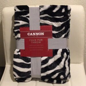 NWT Cannon Black and White Faux Zebra Fur Throw